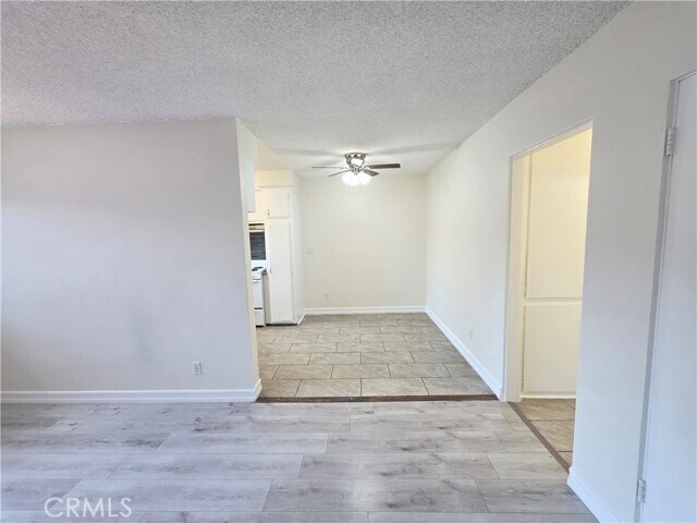Building Photo - 15436 Vanowen St