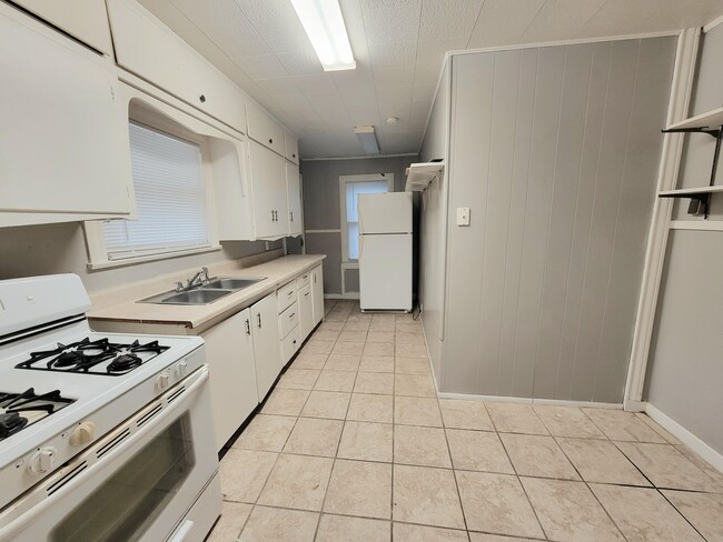 Building Photo - 2117 30th St