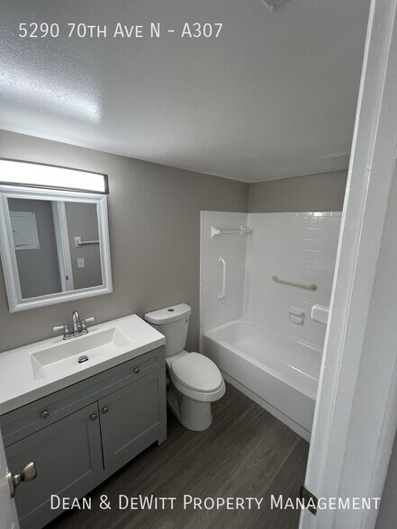 Building Photo - 1 Bed/1 Bath - Unit A307