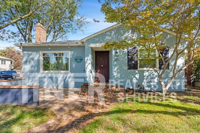 Primary Photo - 201 San Antonio Way