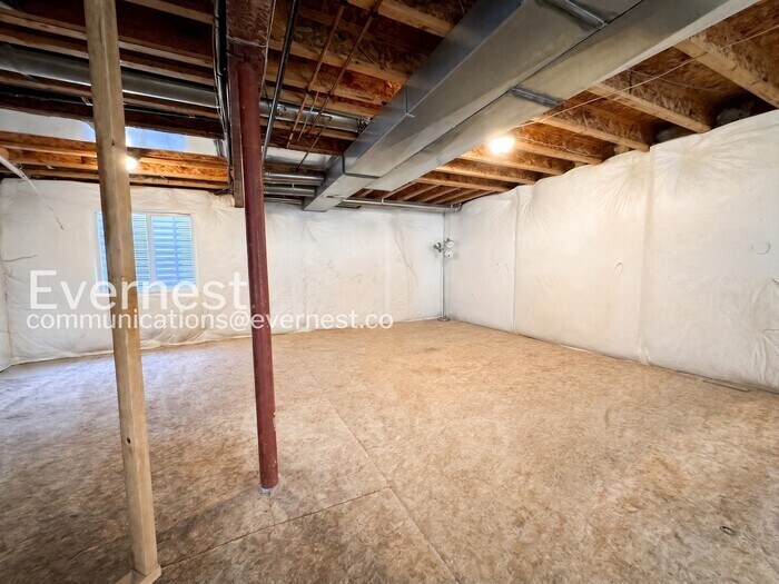 Building Photo - 6431 E 114th Ave
