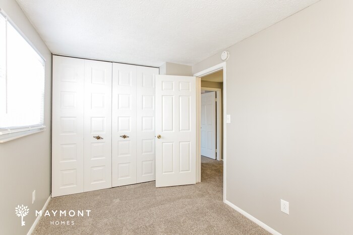 Building Photo - 1328 Brownswood Dr