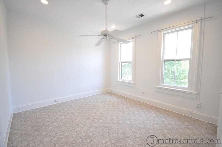 Bedroom - 888 City Park Ave