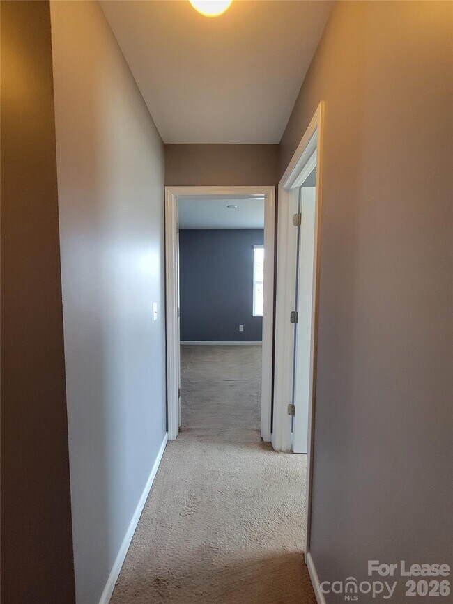 Building Photo - 1349 Haestad Ct