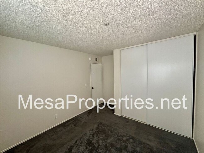 Building Photo - 7680 Sun Petal Ct