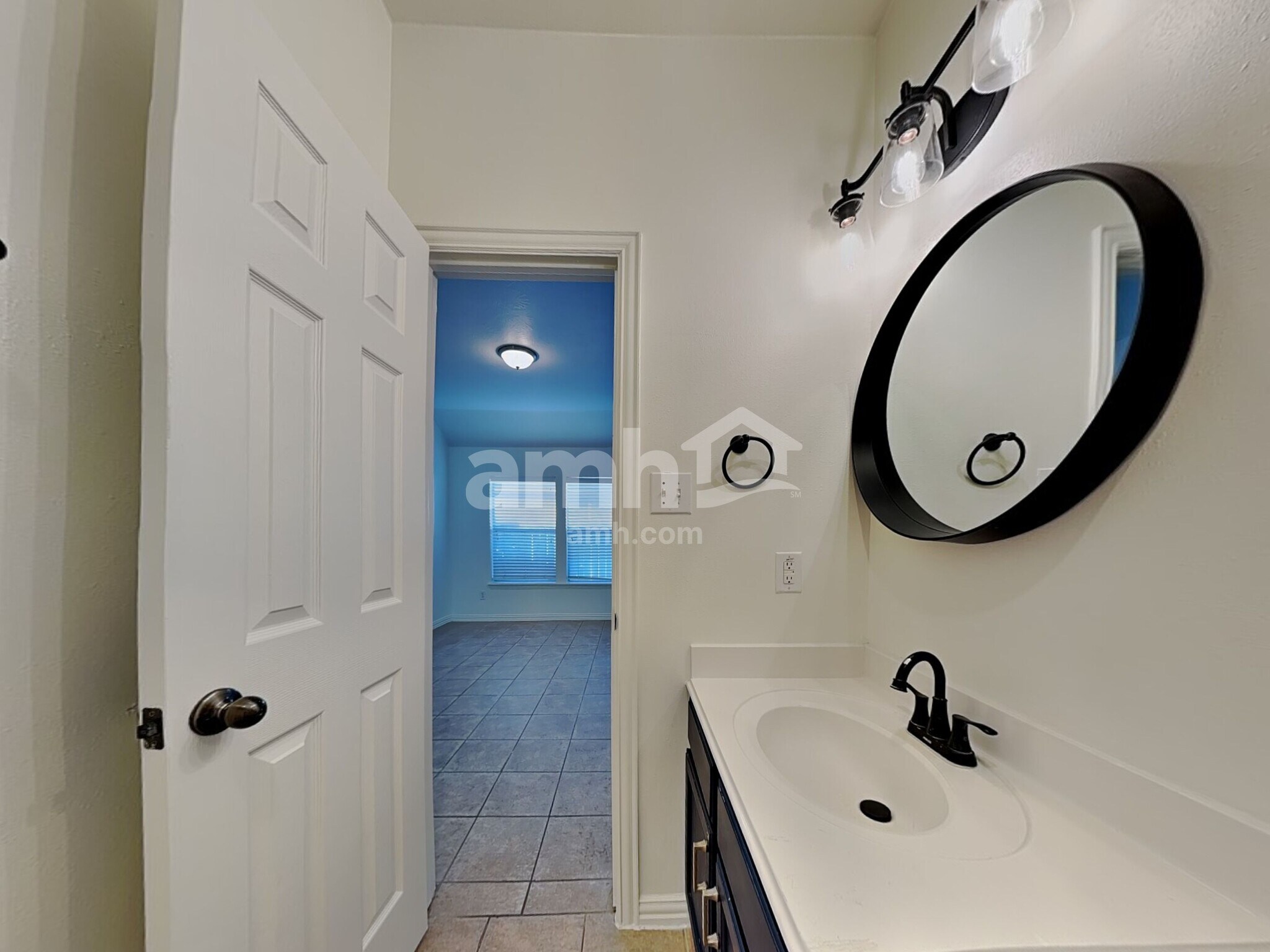 Building Photo - 20015 Leithcrest Way