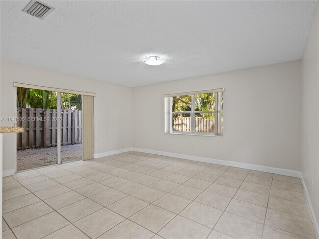 Building Photo - 5153 NW 113th Ave