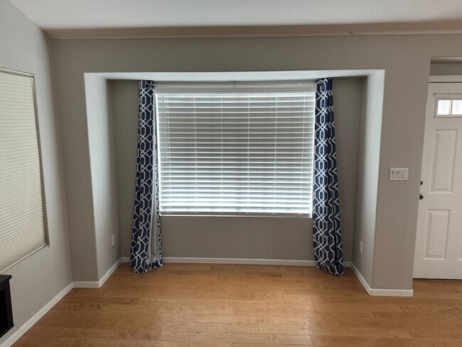 Building Photo - Single Story, Three Car Garage, Three Bedr...