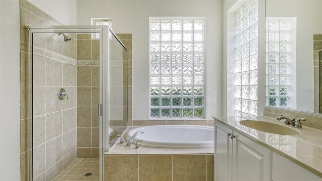 Building Photo - 6715 Pebble Beach Way