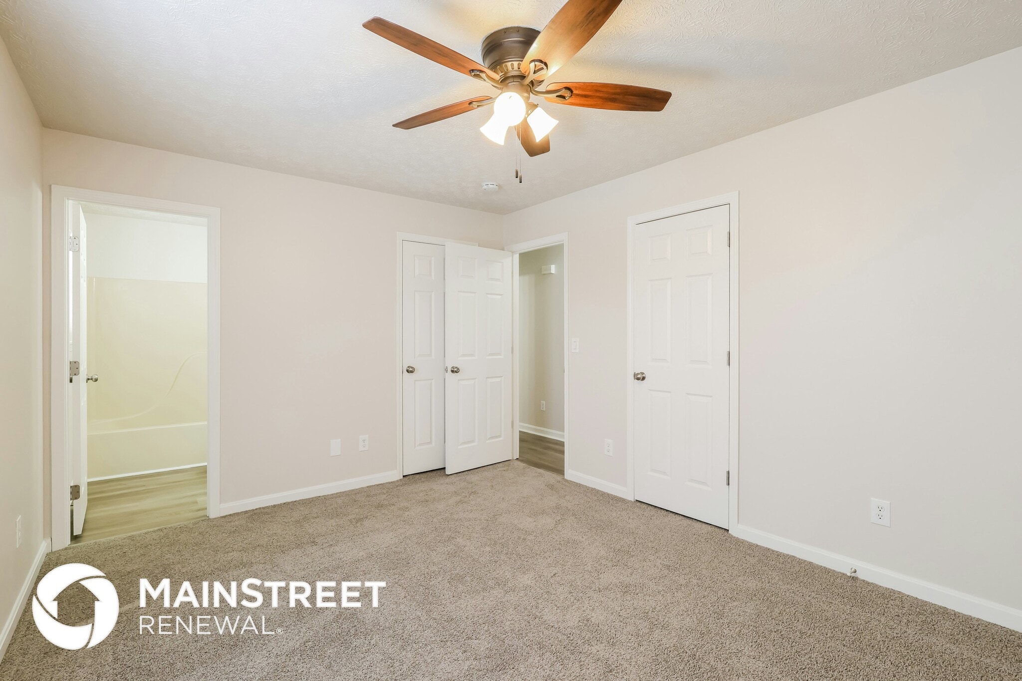 Building Photo - 922 Pebble Creek Dr