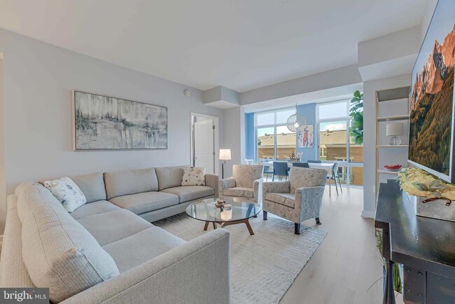 Building Photo - 11990 Market St