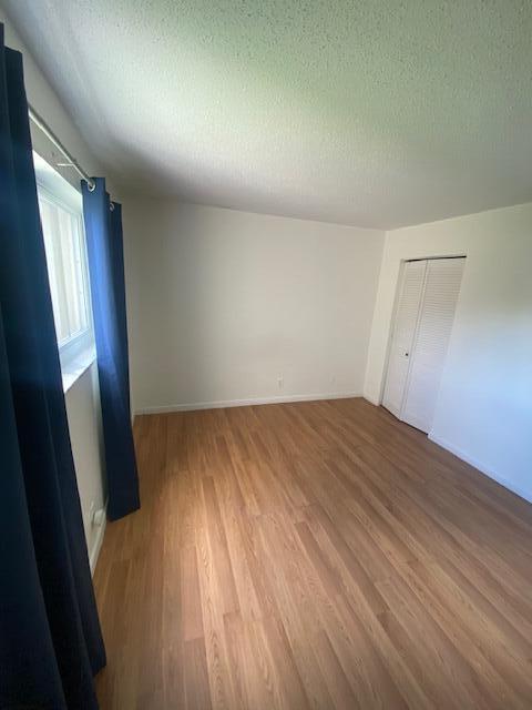 Building Photo - 715 Lori Dr