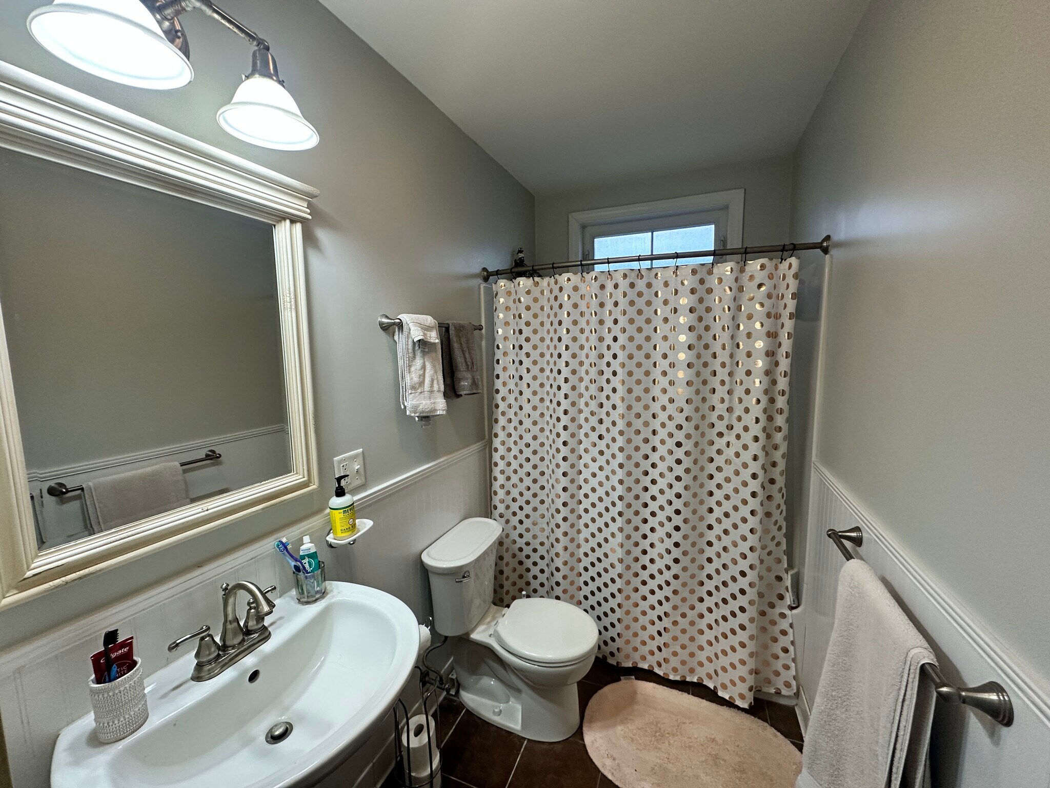 Building Photo - 99 Hillside St