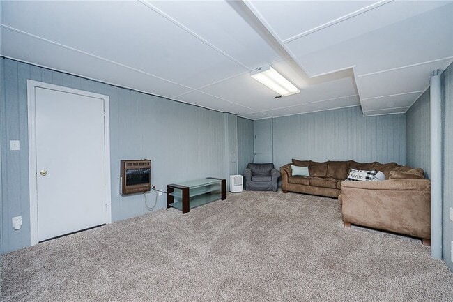 Building Photo - 979 Barclay Rd