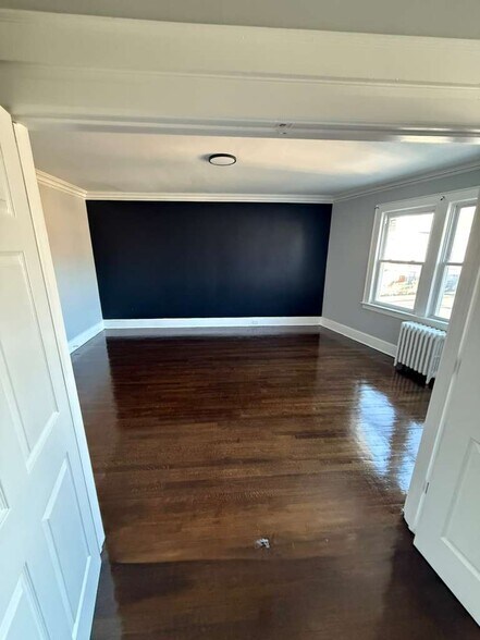 Building Photo - 216 Orange Ave