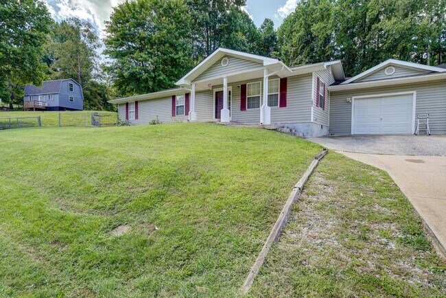 Building Photo - 1883 Powder Branch Rd