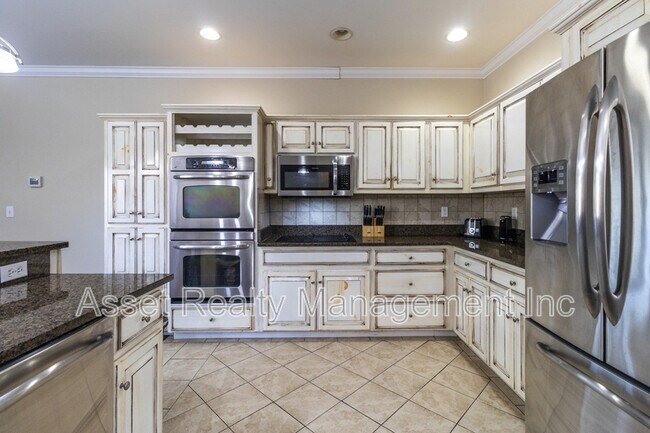 Building Photo - 306 White Cap Ln