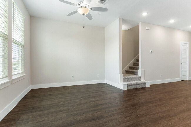 Building Photo - Easy Living in North Richland Hills