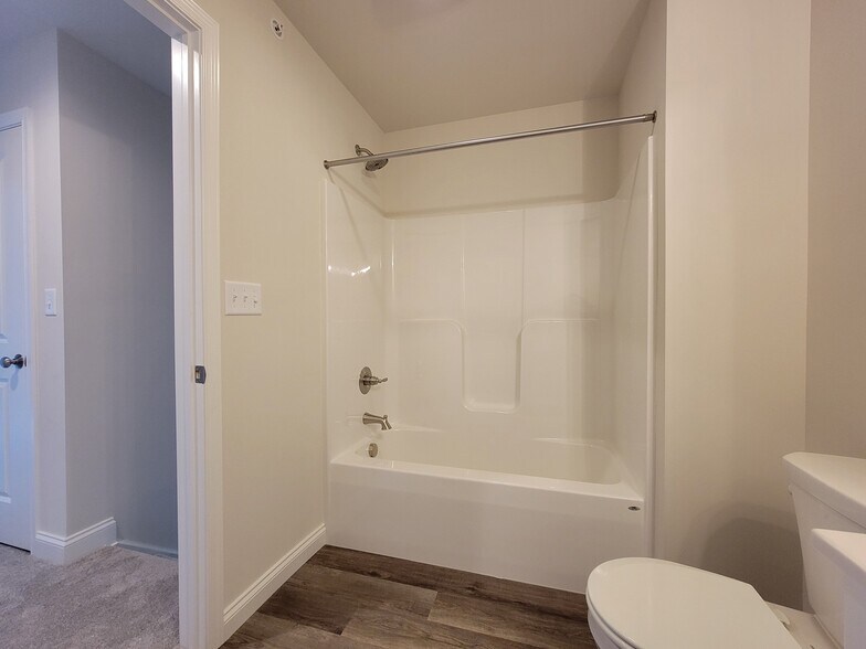 Building Photo - 226 Millard Dr