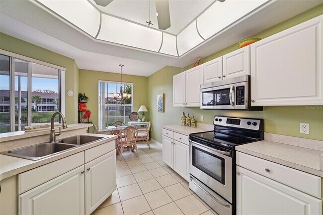 Building Photo - 7050 Prosperity Cir