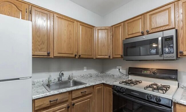 Building Photo - 501 Philmar Ct