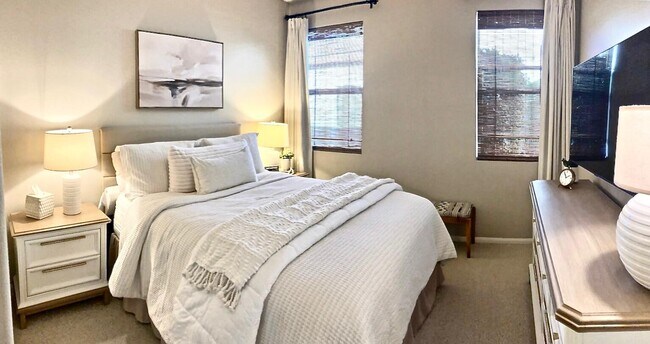 Building Photo - 51234 Longmeadow St