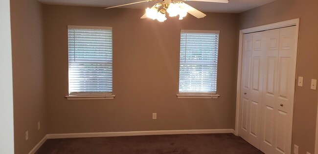 Building Photo - 4728 Brookwood Dr