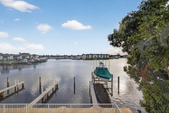 Building Photo - 624 Southwind Cir