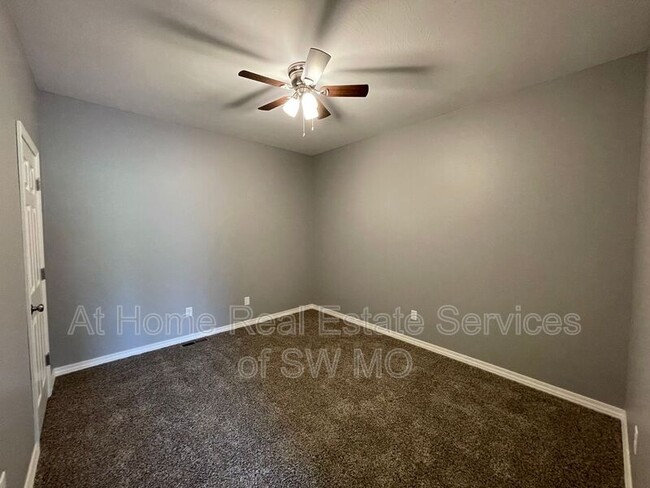 Building Photo - 4048 W Wilderness St