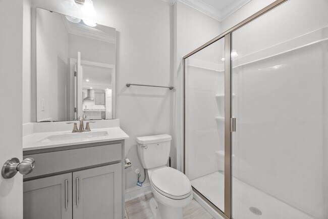 Building Photo - Modern 5-Bed, 4-Bath Family Home with Garage & Pool Access – Devon Square