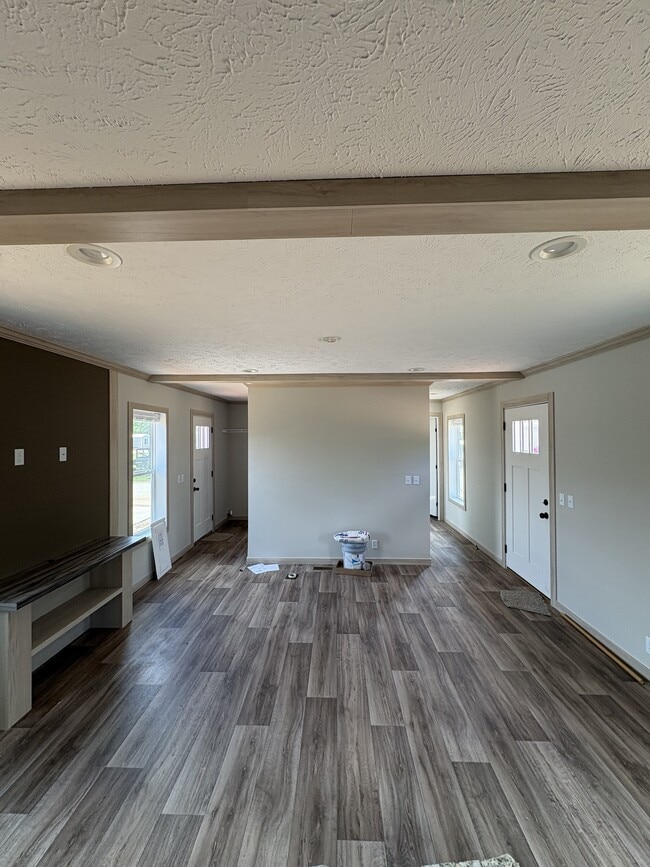 Building Photo - 400 Parker St