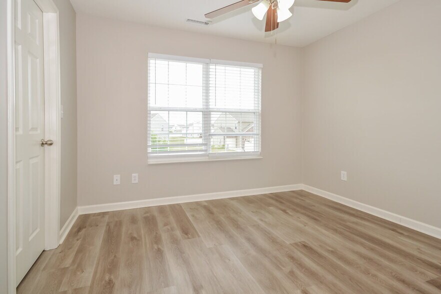 Building Photo - 2338 Ashton Ln