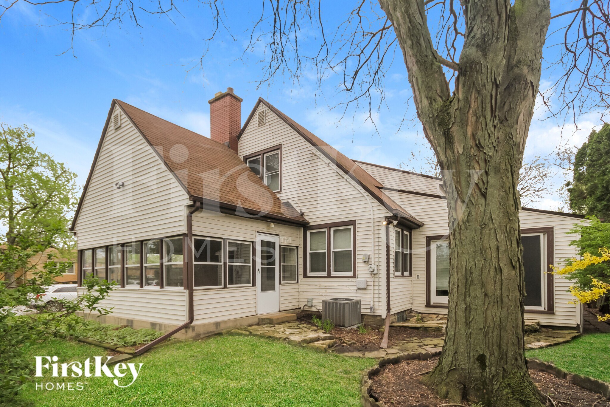Building Photo - 1802 Evergreen Rd