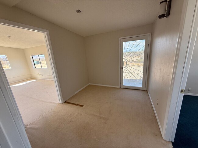 Building Photo - Charming 3 bedroom home in Apple Valley- H...