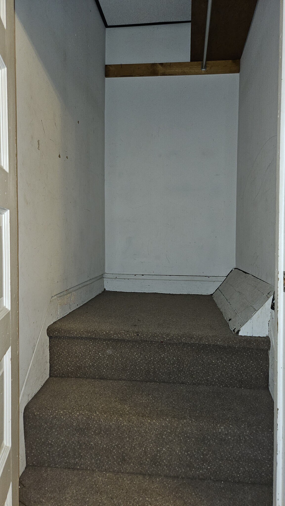 Building Photo - 1208 Highland Ave