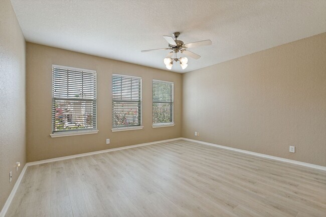 Building Photo - 6126 S Jolie Ct