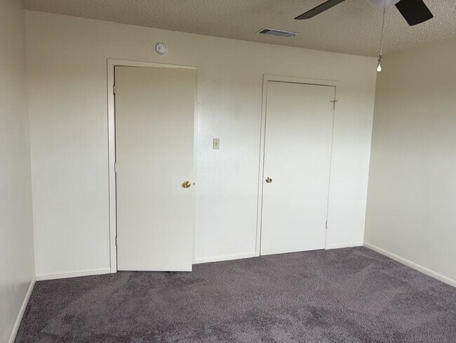 Building Photo - 3810 Charolais Dr