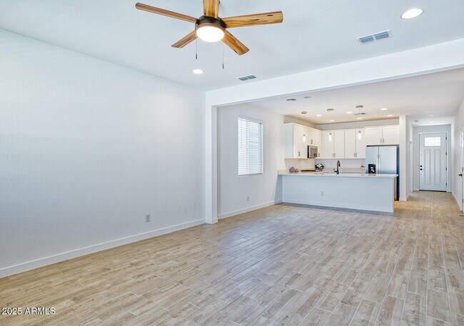 Building Photo - 17350 W Alexandria Way