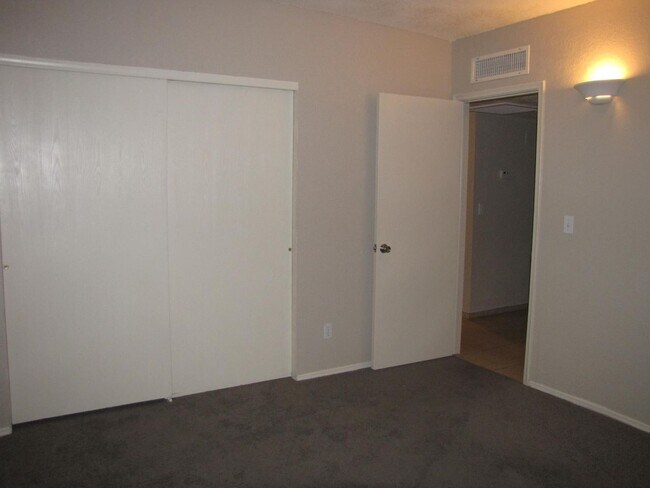 Building Photo - 3320 S Placita Saltillo