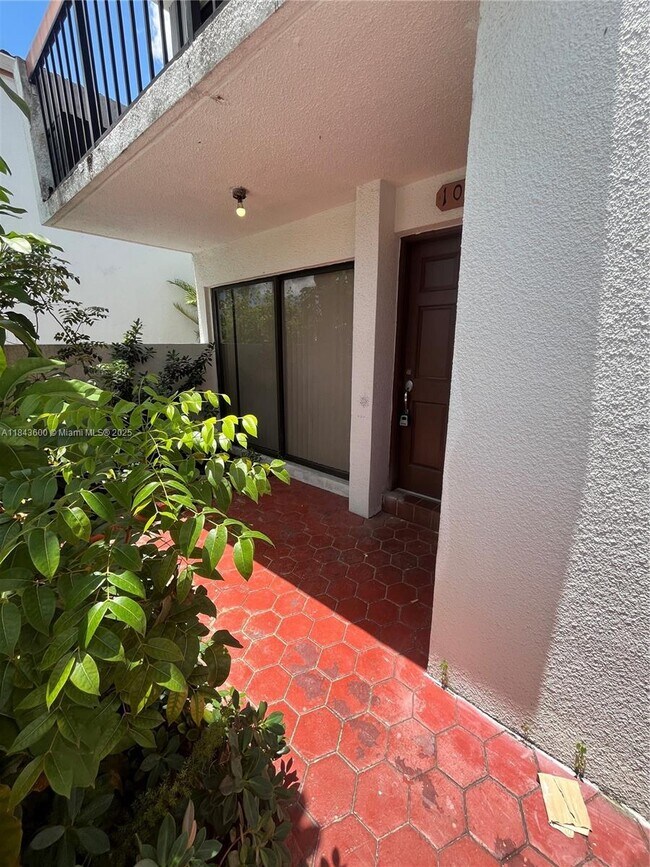 Building Photo - 7430 SW 153rd Pl
