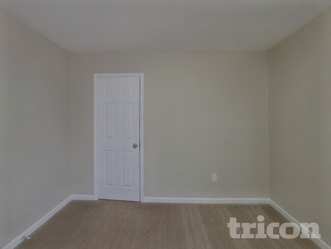 Building Photo - 324 Archway Ct