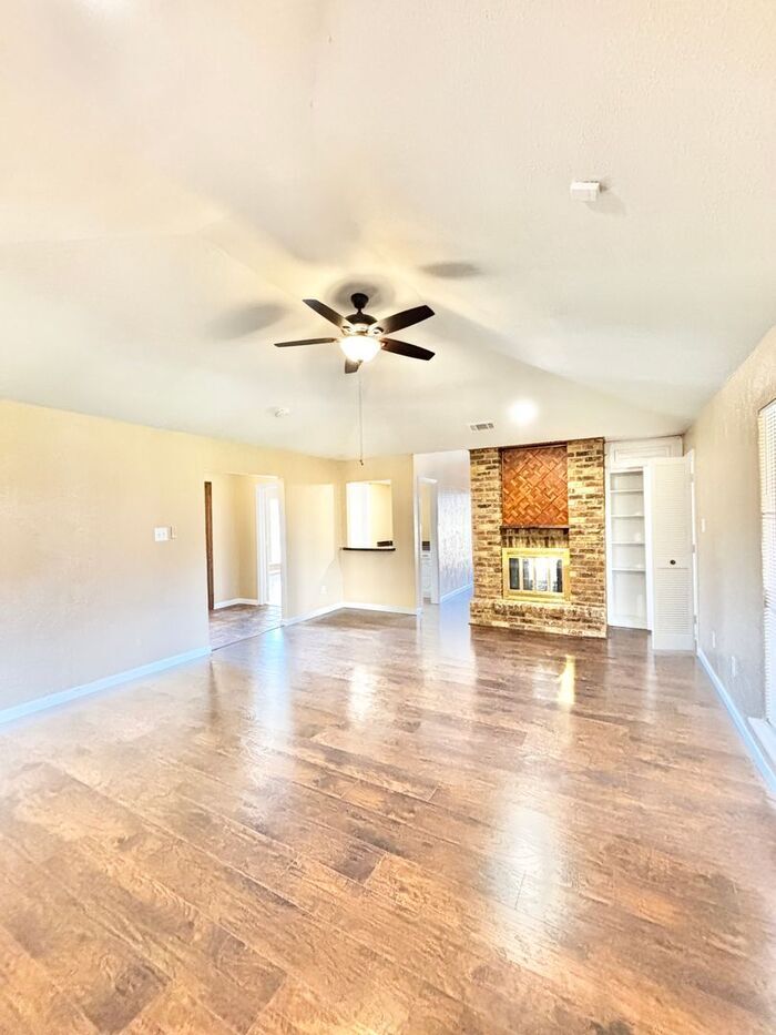 Building Photo - 609 Tiffany Trail