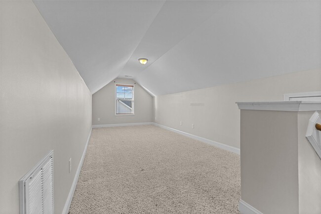 Building Photo - **SHOWINGS UNAVAILABLE UNTIL AUGUST 1ST!!!**