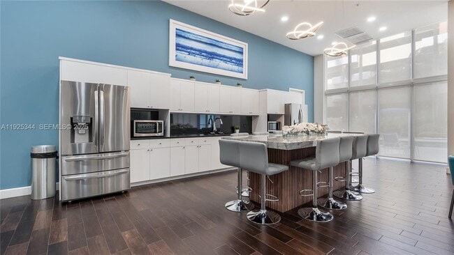 Building Photo - 18800 NE 29th Ave