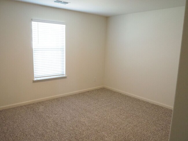 Building Photo - 13832 Musselshell Dr