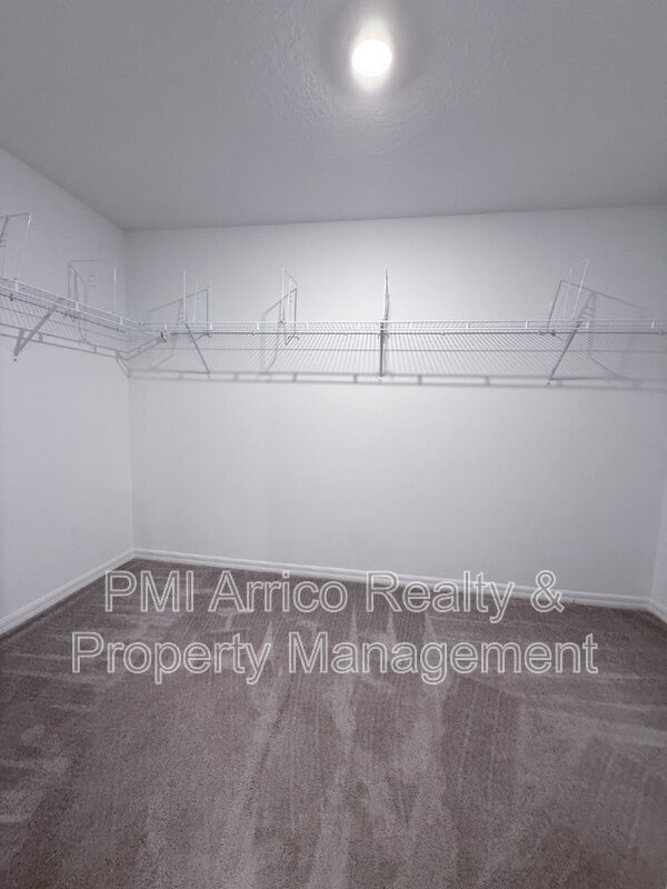 Building Photo - 12903 Wildflower Meadow Dr