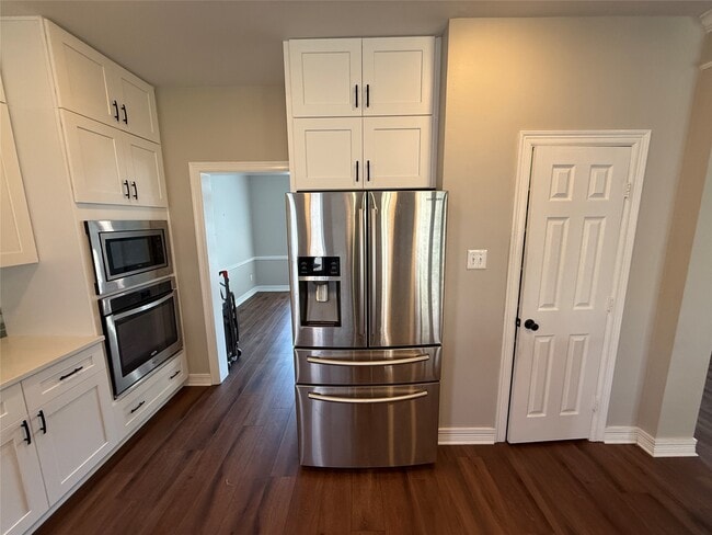 Building Photo - 2906 Castlerock Ct