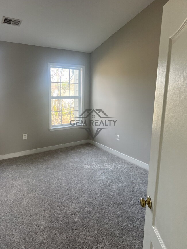 Building Photo - 3316 Broker Ln