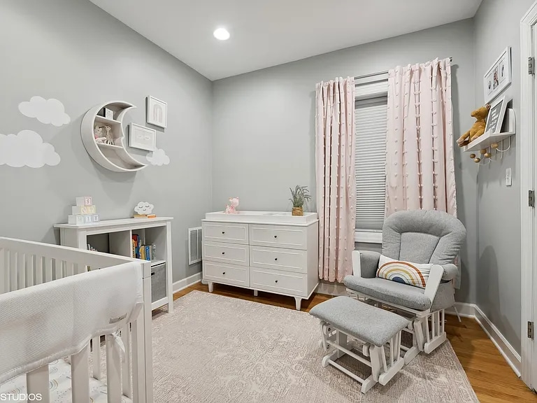 Building Photo - 1937 N Dayton St