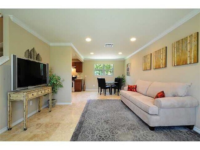 Building Photo - 6812 Syracuse Cove